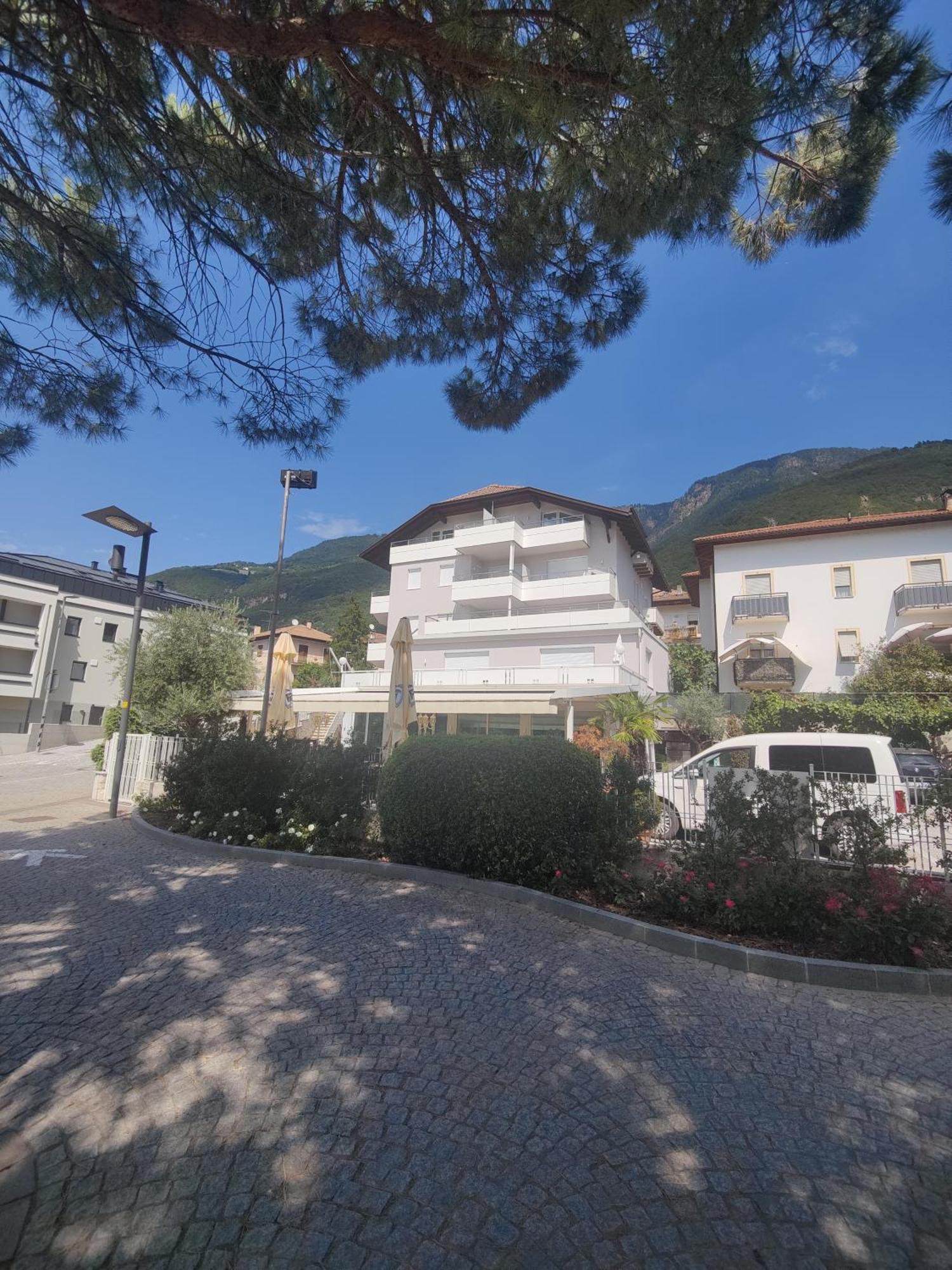Residence Martinelli Λάιβες Εξωτερικό φωτογραφία